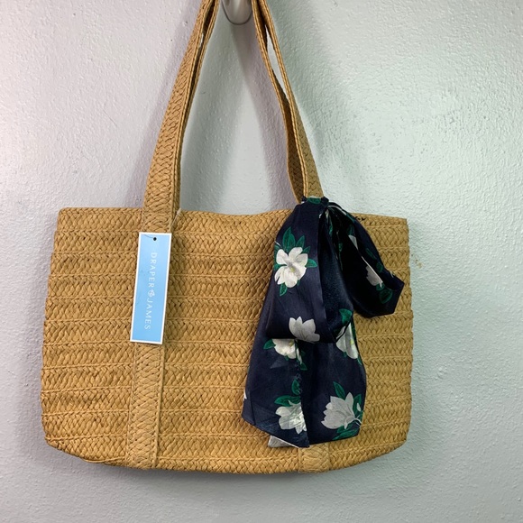 Draper James Handbags - NWT Draper James Everyday Straw Bag with Scarf